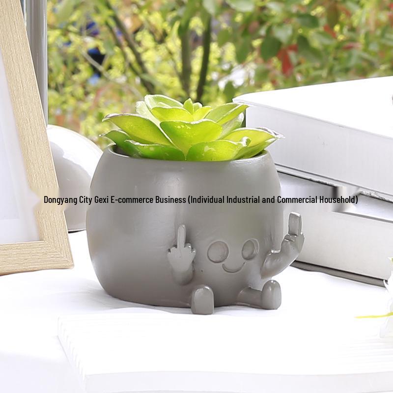 Middle Finger Succulent Planter - Cross Resin Handicrafts for TV Cabinets, Bedrooms, Courtyards темно-сірий
Middle Finger Succulent Planter - Cross Resin Handicrafts for TV Cabinets, Bedrooms, Courtyards темно-сірий