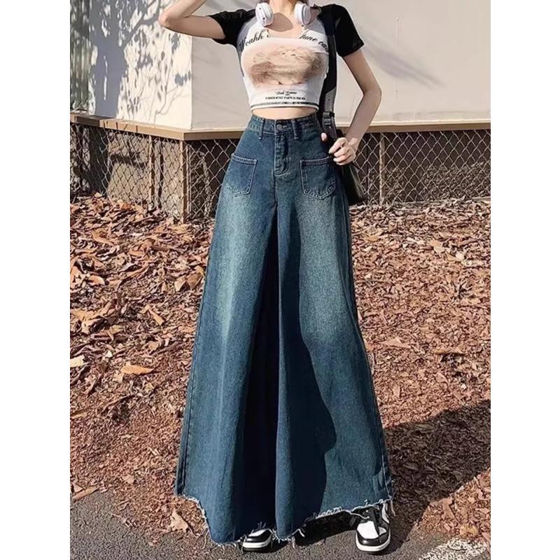 Plus Size Retro Frayed Wide-Leg Denim Skirt for Pear-Shaped Women - High Waist, Slimming Flared Design for Spring and Autumn. S
Plus Size Retro Frayed Wide-Leg Denim Skirt for Pear-Shaped Women - High Waist, Slimming Flared Design for Spring and Autumn. S