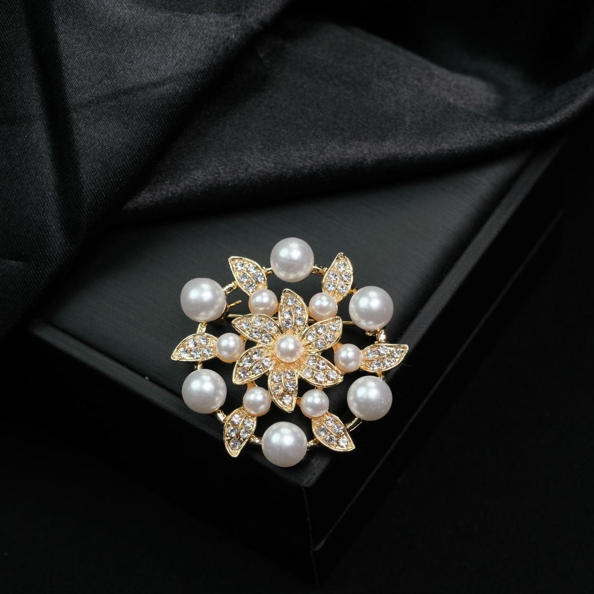 Элегантная двухслойная брошь в виде листьев и цветов с жемчугом - Модная булавка высокого класса для костюмов и аксессуаров
Элегантная двухслойная брошь в виде листьев и цветов с жемчугом - Модная булавка высокого класса для костюмов и аксессуаров