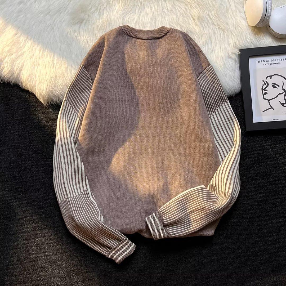 Полосатый свитер с круглым вырезом в стиле Гонконга, мужской литературный тренд, свободный дизайн, осенне-зимний мужской повседневный топ 2XL
Полосатый свитер с круглым вырезом в стиле Гонконга, мужской литературный тренд, свободный дизайн, осенне-зимний мужской повседневный топ 2XL