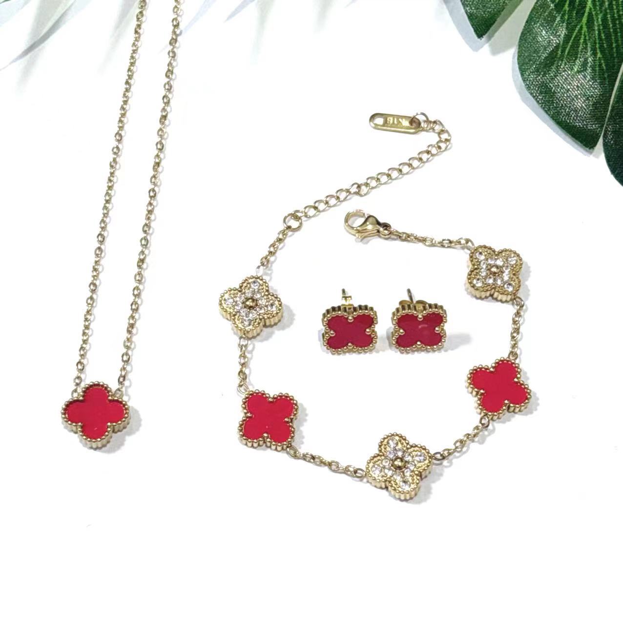 3шт. Браслет из нержавеющей стали с бриллиантами и клевером, набор из пяти акриловых цветов с клевером на удачу, ожерелье и гвоздики для ушей
3шт. Браслет из нержавеющей стали с бриллиантами и клевером, набор из пяти акриловых цветов с клевером на удачу, ожерелье и гвоздики для ушей