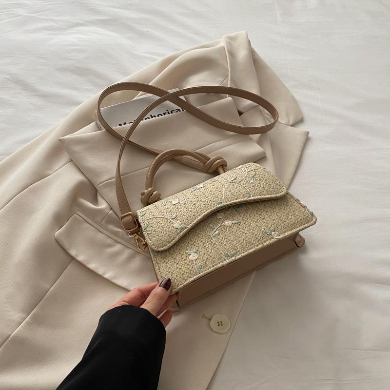 Fashion temperament gentle weaving lace 2025 straw weaving personality summer new foreign style shoulder crossbody small square women s bag хаки
Fashion temperament gentle weaving lace 2025 straw weaving personality summer new foreign style shoulder crossbody small square women s bag хаки