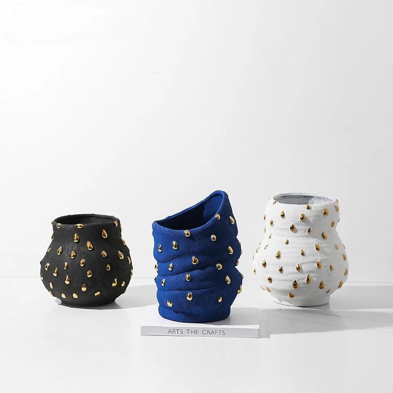 Ceramic Vase Polka Dots Irregular Gold Bead Particles Flower Vase Flower Arrangement Accessories Ceramic Crafts Home Decoration
Ceramic Vase Polka Dots Irregular Gold Bead Particles Flower Vase Flower Arrangement Accessories Ceramic Crafts Home Decoration