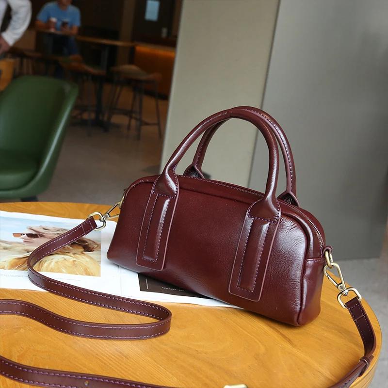 Female Fashi Luxury Designer Handbag Women Cow Genuine Leather Shoulder Bag Ladies Retro Commuting Crossbody Cowhide Bags Lady 25x8x13cm кавовий
Female Fashi Luxury Designer Handbag Women Cow Genuine Leather Shoulder Bag Ladies Retro Commuting Crossbody Cowhide Bags Lady 25x8x13cm кавовий
