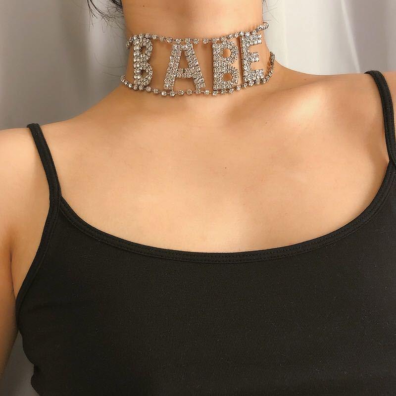 European-American Rhinestone BABE Necklace: Fashionable Choker with Diamond-Inlaid Letter Design for Women золотий
European-American Rhinestone BABE Necklace: Fashionable Choker with Diamond-Inlaid Letter Design for Women золотий