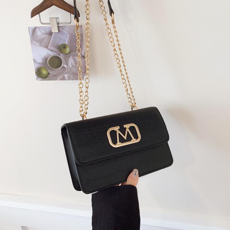 New bag women s bag fashionable versatile simple commuting Korean version trendy niche design single shoulder crossbody small square bag чёрный
New bag women s bag fashionable versatile simple commuting Korean version trendy niche design single shoulder crossbody small square bag чёрный