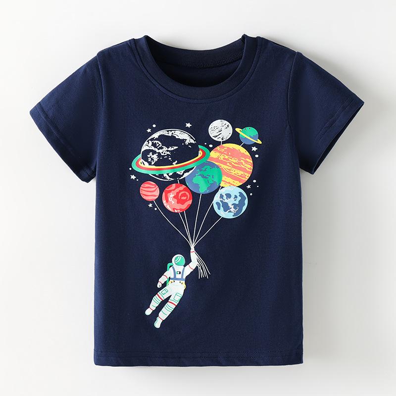 New summer collection: boys’ short-sleeved T-shirt with space-themed glow-in-the-dark print, children’s crew-neck top 140cm(8Y) темно-синього кольору
New summer collection: boys’ short-sleeved T-shirt with space-themed glow-in-the-dark print, children’s crew-neck top 140cm(8Y) темно-синього кольору