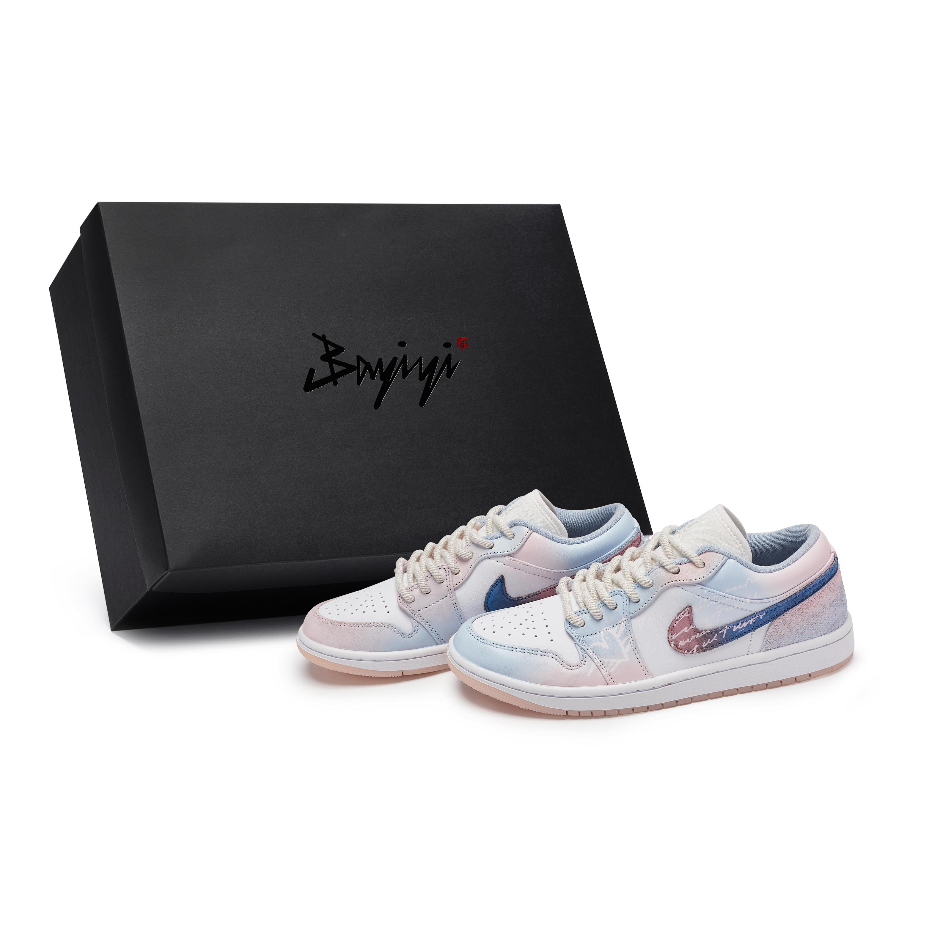 Jordan Air Jordan 1 Vintage Basketball Shoes Women s Low Top White/Blue/Pink IB8859-101(Team80-S-BOX) 44
Jordan Air Jordan 1 Vintage Basketball Shoes Women s Low Top White/Blue/Pink IB8859-101(Team80-S-BOX) 44