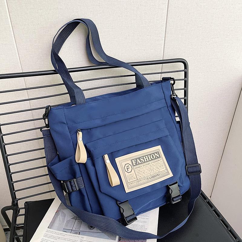 Japanese Tooling Retro Shoulder Tote Bag, College Students Commute To Class, Carry Large-Capacity Portable Tutoring Bag, Messenger Bag чорний
Japanese Tooling Retro Shoulder Tote Bag, College Students Commute To Class, Carry Large-Capacity Portable Tutoring Bag, Messenger Bag чорний