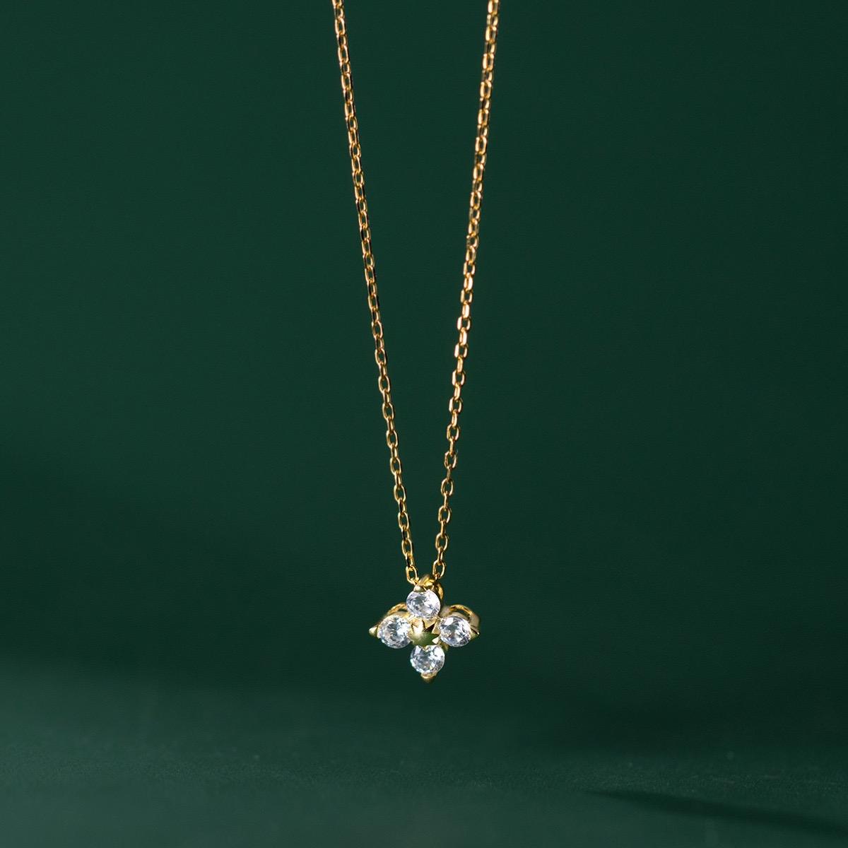 S925 Sterling Silver Necklaces For Women Simple Chain Fashion Minimalist Pendant FLower Necklaces Badminton Shape Birthday Gift
S925 Sterling Silver Necklaces For Women Simple Chain Fashion Minimalist Pendant FLower Necklaces Badminton Shape Birthday Gift