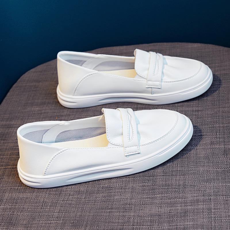 Cowhide version nurse shoes women s summer soft soles are not tired feet, non-slip small white shoes, thick soles increase height, work shoes white 40 білий
Cowhide version nurse shoes women s summer soft soles are not tired feet, non-slip small white shoes, thick soles increase height, work shoes white 40 білий