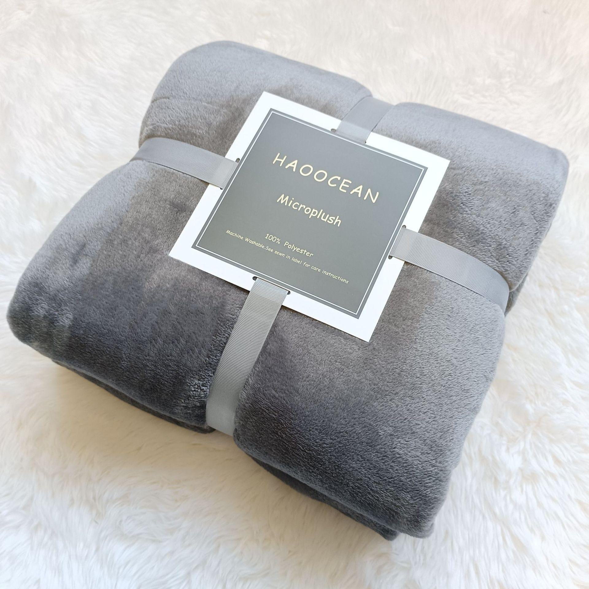 Одеяло из кораллового флиса для офиса и дивана - уютное одеяло на осень/зиму 70x100 серый
Одеяло из кораллового флиса для офиса и дивана - уютное одеяло на осень/зиму 70x100 серый