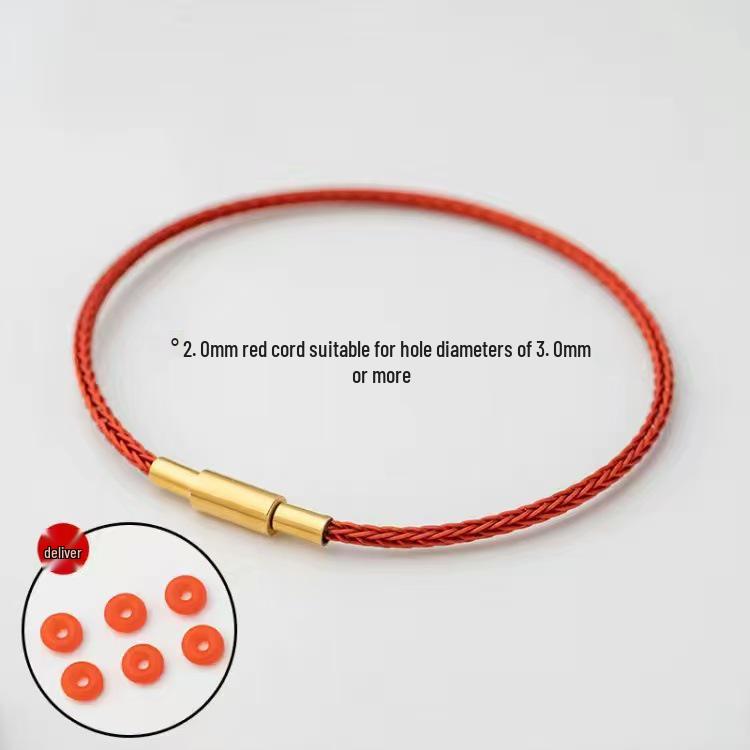 Водонепроницаемый красный браслет из плетеной кожи и стального троса с 2,5-мм золотыми бусинами, не выцветающий.
Водонепроницаемый красный браслет из плетеной кожи и стального троса с 2,5-мм золотыми бусинами, не выцветающий.