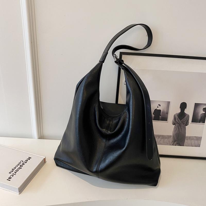 Вместительная сумка для поездок на работу, женская, весна-лето, новая, нишевая, ретро, на плечо, простая сумка-мессенджер, тоут
Вместительная сумка для поездок на работу, женская, весна-лето, новая, нишевая, ретро, на плечо, простая сумка-мессенджер, тоут