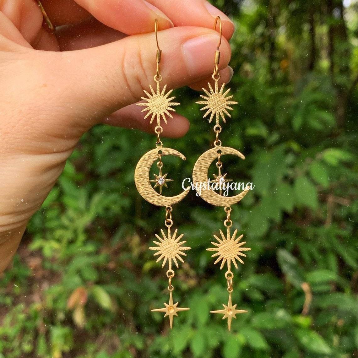 Bohemia Gold Color Stainless Steel Sun Crescent Moon Inlaid Zircon Miscanthus Awn Star Pendant Dangle Earrings for Women Jewelry золотой
Bohemia Gold Color Stainless Steel Sun Crescent Moon Inlaid Zircon Miscanthus Awn Star Pendant Dangle Earrings for Women Jewelry золотой