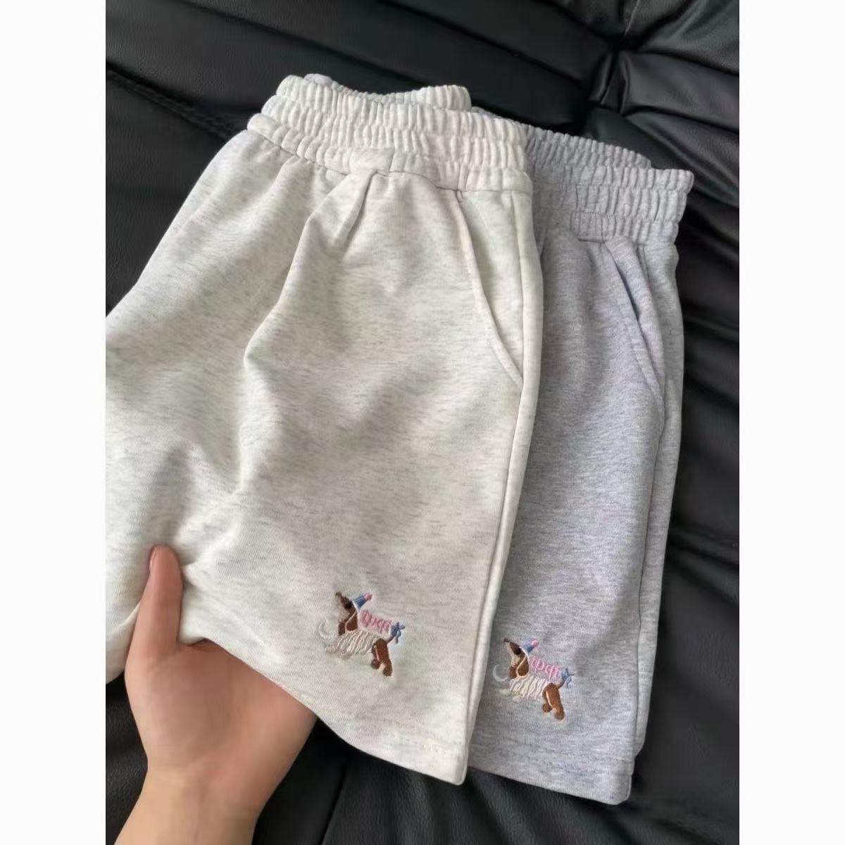 American puppy casual sports shorts for women to wear summer new loose and thin versatile wide-leg pants for students S грязно-белый
American puppy casual sports shorts for women to wear summer new loose and thin versatile wide-leg pants for students S грязно-белый