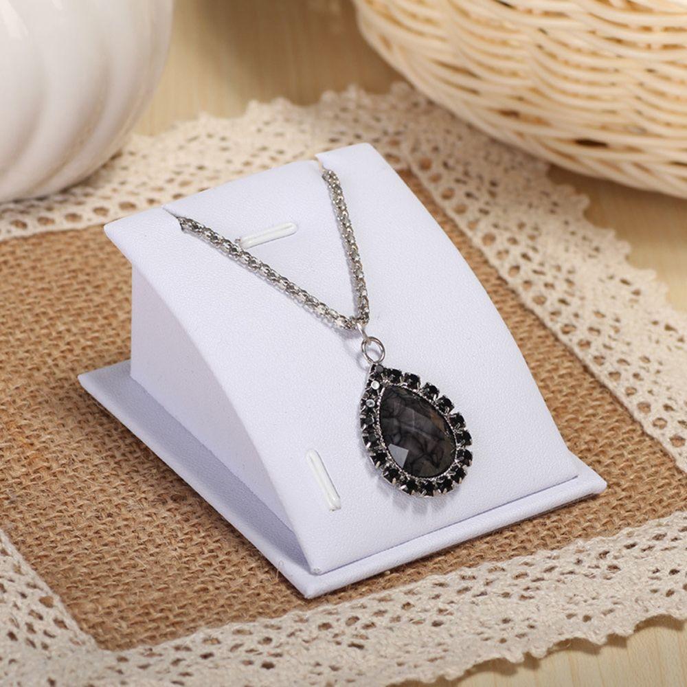 Ожерелье из бархата для женщин, витрина для ювелирных изделий, держатель для упаковки ювелирных изделий, корейская стойка для ювелирных изделий
Ожерелье из бархата для женщин, витрина для ювелирных изделий, держатель для упаковки ювелирных изделий, корейская стойка для ювелирных изделий