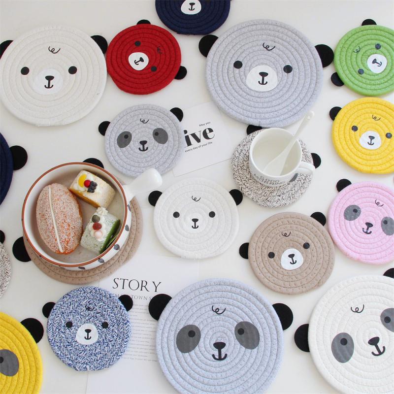 Little Bear Insulation Pad New Hand Woven Northern Europe Style Meal Mat Coaster Table Decoration Cotton Rope 18cm
Little Bear Insulation Pad New Hand Woven Northern Europe Style Meal Mat Coaster Table Decoration Cotton Rope 18cm