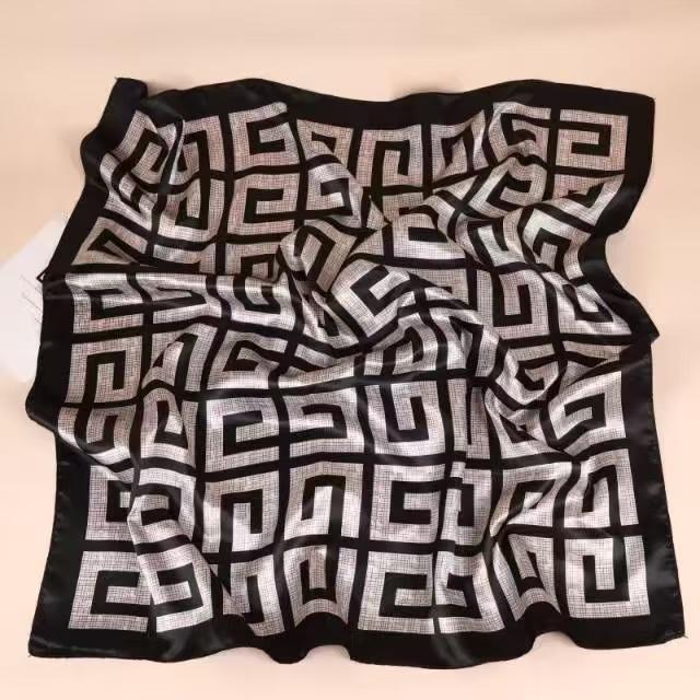 1 Plaid 90*90 Scarf For Women Autumn-Winter Fashion Warm Bib With High-Grade Korean Printed Large Cape One Size
1 Plaid 90*90 Scarf For Women Autumn-Winter Fashion Warm Bib With High-Grade Korean Printed Large Cape One Size