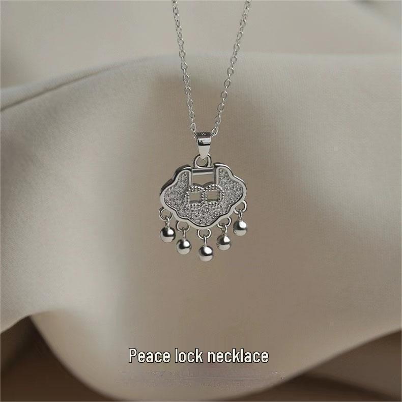 S990 Silver Copper Women s Peace Lock Longevity Necklace - Trendy Clavicle Chain with Niche Design Pure Silver
S990 Silver Copper Women s Peace Lock Longevity Necklace - Trendy Clavicle Chain with Niche Design Pure Silver
