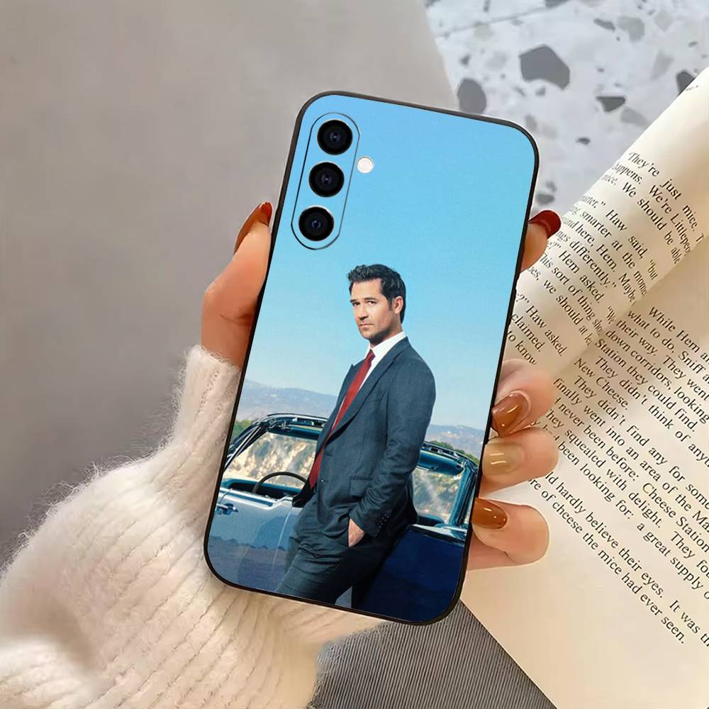 Чехол для телефона M-Manuel G-Garcia R-Rulfo-MGR для Samsung Galaxy A73,A72,A71,A70,A53,A52,A51, Мягкий силиконовый черный чехол Samsung a21
Чехол для телефона M-Manuel G-Garcia R-Rulfo-MGR для Samsung Galaxy A73,A72,A71,A70,A53,A52,A51, Мягкий силиконовый черный чехол Samsung a21
