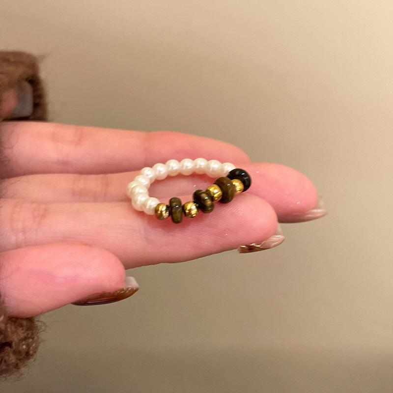 Vintage Brown Stones Imitation Pearls Beaded Rings for Women Girls Light Luxury Fashion Rings Jewelry Daily Commute Accessories
Vintage Brown Stones Imitation Pearls Beaded Rings for Women Girls Light Luxury Fashion Rings Jewelry Daily Commute Accessories