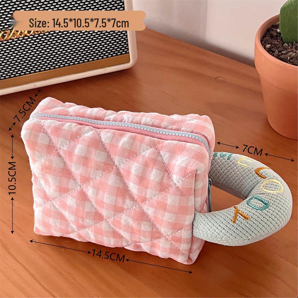 Клетчатая вышитая сумка: Многофункциональная сумка для хранения макияжа и карандашей для студентов
Клетчатая вышитая сумка: Многофункциональная сумка для хранения макияжа и карандашей для студентов