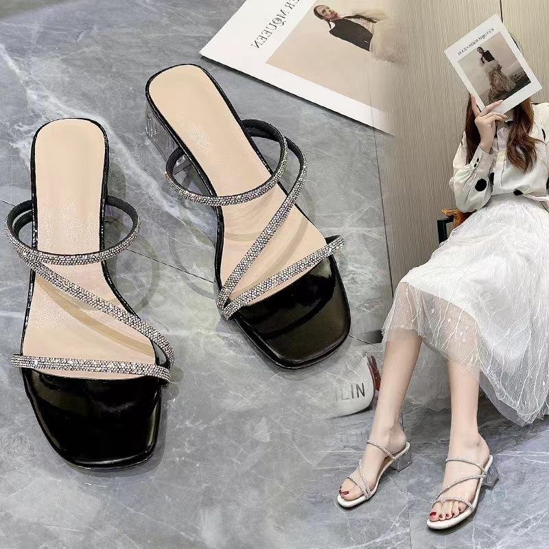 High heel cool slippers women s summer new Korean version fashion fairy rhinestone middle heel with fashion slippers 41 бежевий
High heel cool slippers women s summer new Korean version fashion fairy rhinestone middle heel with fashion slippers 41 бежевий