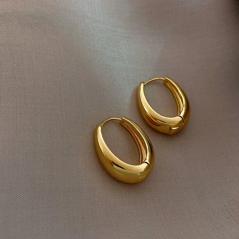 Retro Simple Drop-shaped Earrings Female Breezy Wind Niche Temperament Hundred Matching Earring Affordable Dainty Earrings Durable Alloy Daily Wear
Retro Simple Drop-shaped Earrings Female Breezy Wind Niche Temperament Hundred Matching Earring Affordable Dainty Earrings Durable Alloy Daily Wear