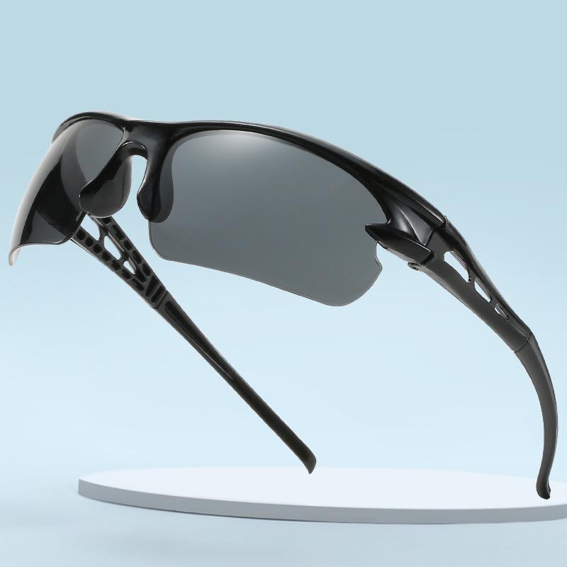 Unisex Outdoor Sports Sunglasses: Wind & Sand Protection for Cycling, Parkour, and Motorcycle Riding Black Frame with Gray Lens
Unisex Outdoor Sports Sunglasses: Wind & Sand Protection for Cycling, Parkour, and Motorcycle Riding Black Frame with Gray Lens