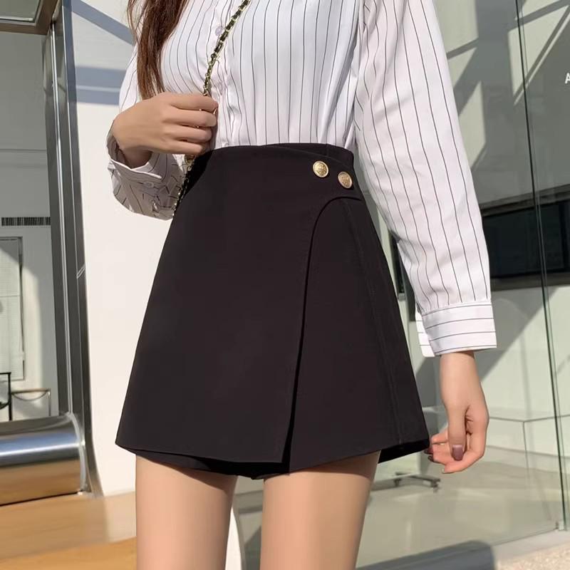 Women s High-Waist A-Line Shorts Skirt, Korean Style Autumn/Winter 2024, Casual Loose Fit, Slimming Wide-Leg Hot Pants M (90-104 Jin)
Women s High-Waist A-Line Shorts Skirt, Korean Style Autumn/Winter 2024, Casual Loose Fit, Slimming Wide-Leg Hot Pants M (90-104 Jin)