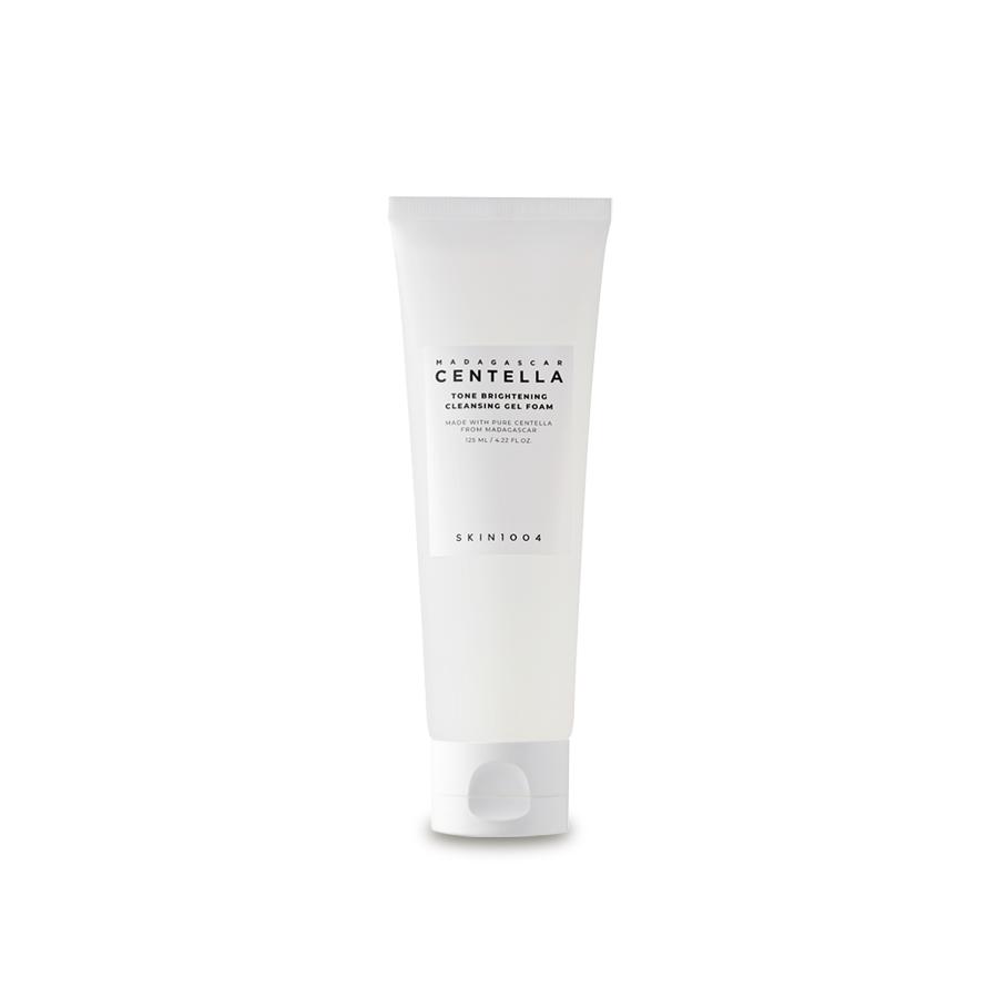 SKIN1004 Madagascar Centella Tone Brightening Cleansing Gel Foam - Gentle Hydrating & Brightening Daily Cleanser for Dull Skin, 125ml / 4.22 fl.oz.
SKIN1004 Madagascar Centella Tone Brightening Cleansing Gel Foam - Gentle Hydrating & Brightening Daily Cleanser for Dull Skin, 125ml / 4.22 fl.oz.