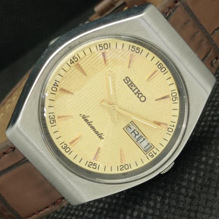 USED VINTAGE SEIKO AUTOMATIC 6309A JAPAN MENS D/D GOLDEN WATCH 608i-a316889-2 SKU608i-a316889
USED VINTAGE SEIKO AUTOMATIC 6309A JAPAN MENS D/D GOLDEN WATCH 608i-a316889-2 SKU608i-a316889