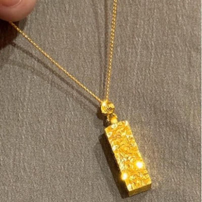 Classic sparkling crushed ice small square pendant exquisite three-dimensional exquisite Chinese style necklace banquet jewelry
Classic sparkling crushed ice small square pendant exquisite three-dimensional exquisite Chinese style necklace banquet jewelry