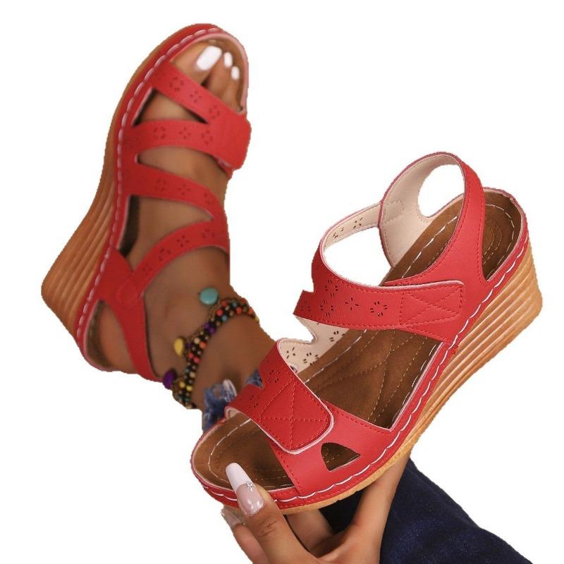 Босоножки на липучках большого размера 2025 Женский новый стиль Богемный стиль Клиновидный каблук Высокий каблук Босоножки с перекрестными ремешками 36
Босоножки на липучках большого размера 2025 Женский новый стиль Богемный стиль Клиновидный каблук Высокий каблук Босоножки с перекрестными ремешками 36