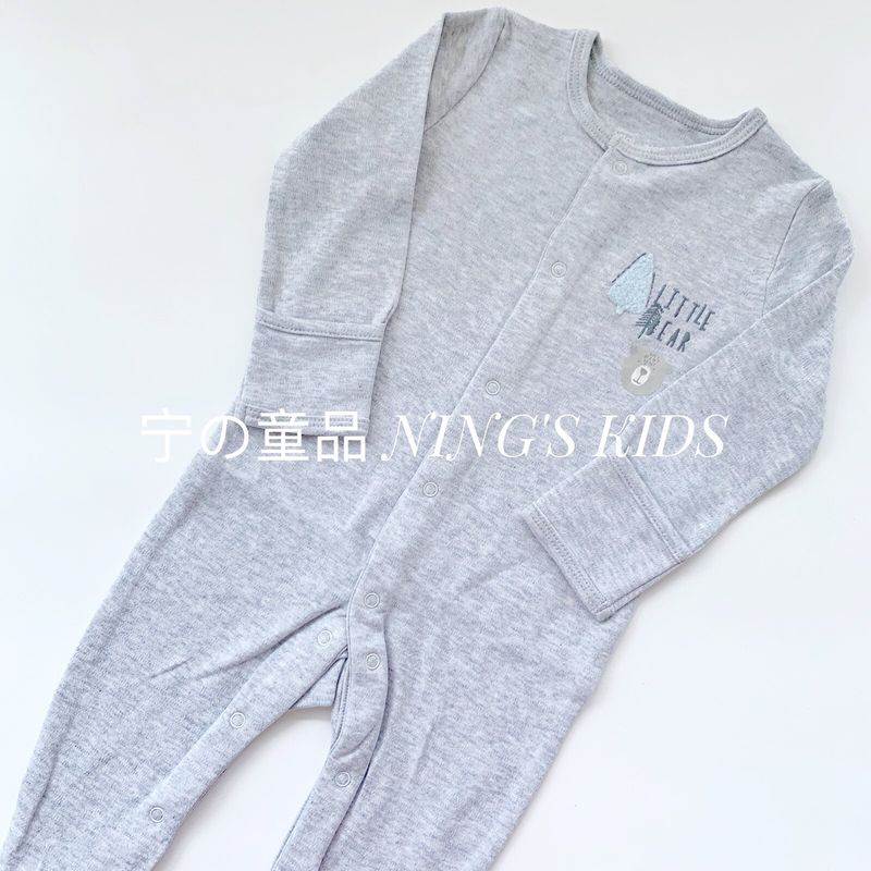0-2 Years Old Export-Quality British Pure Cotton Knitted Embroidered Cable Knit Romper Jumpsuit for Newborns, Full Month, and First Birthday Little Tree Bear on Gray Background 3-6 Months
0-2 Years Old Export-Quality British Pure Cotton Knitted Embroidered Cable Knit Romper Jumpsuit for Newborns, Full Month, and First Birthday Little Tree Bear on Gray Background 3-6 Months