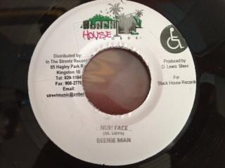 7-дюймовая пластинка BEENIE MAN - Nuh Face NONE Black House Rec Ямайка Регги, Ска и Даб Б/У
7-дюймовая пластинка BEENIE MAN - Nuh Face NONE Black House Rec Ямайка Регги, Ска и Даб Б/У