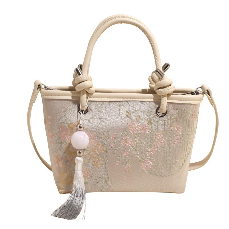 New Chinese style underarm bag women s spring 2026 new embroidery niche design one-shoulder high-quality women s bag хаки
New Chinese style underarm bag women s spring 2026 new embroidery niche design one-shoulder high-quality women s bag хаки