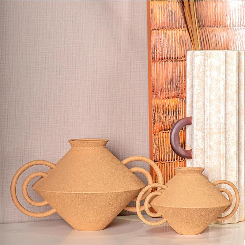 Resin Vase Brown Ring Handle Binaural Model Flower Vase Flower Arranging Accessories Resin Handicraft Ornaments Home Decoration
Resin Vase Brown Ring Handle Binaural Model Flower Vase Flower Arranging Accessories Resin Handicraft Ornaments Home Decoration