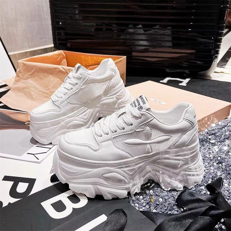 The inner height of the platform dad shoes will increase in the autumn of 2024. The new mesh lightweight sports shoes are women s lightweight running 35 белый
The inner height of the platform dad shoes will increase in the autumn of 2024. The new mesh lightweight sports shoes are women s lightweight running 35 белый