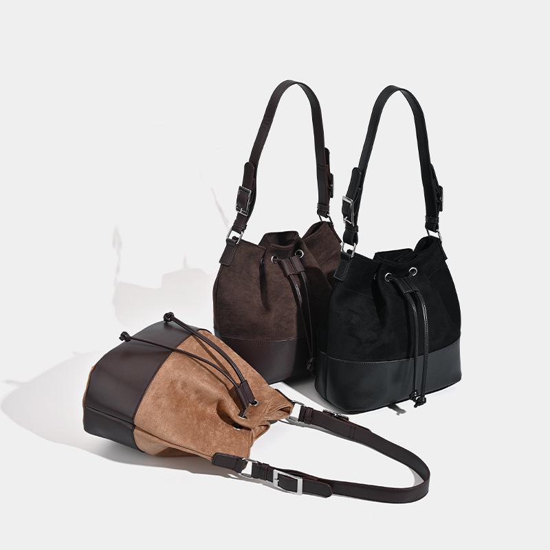 Women s Korean Retro Suede Patchwork Leather Bucket Bag - Autumn/Winter Fashion Shoulder Bag кавовий
Women s Korean Retro Suede Patchwork Leather Bucket Bag - Autumn/Winter Fashion Shoulder Bag кавовий