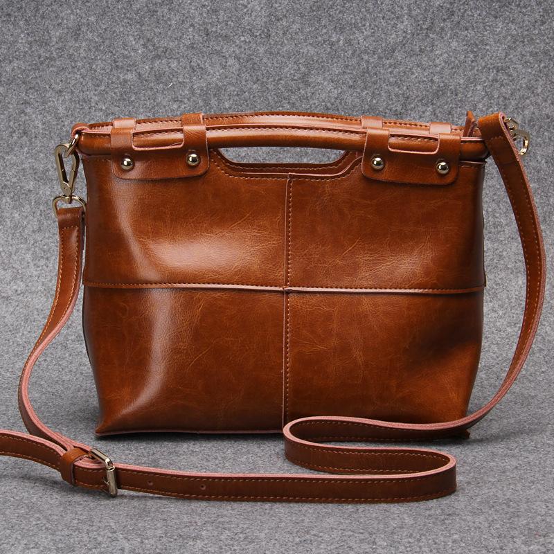New European and American Retro Luggage, Leather Goods, Solid Color Tote Bag, Genuine Leather Retro Women s Crossbody Bag, Single Shoulder коричневий
New European and American Retro Luggage, Leather Goods, Solid Color Tote Bag, Genuine Leather Retro Women s Crossbody Bag, Single Shoulder коричневий