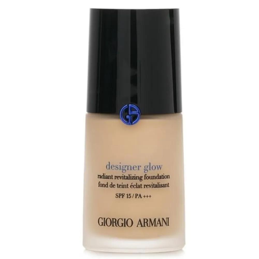 Giorgio Armani Designer Glow Radiant Foundation - 1.5 30ml
Giorgio Armani Designer Glow Radiant Foundation - 1.5 30ml