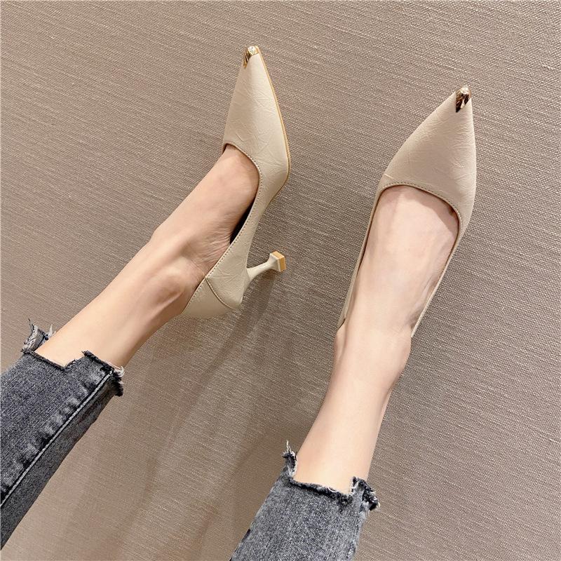 2025 новая одинарная обувь женская черная с открытым носком на высоком каблуке с острым носком на тонком каблуке профессиональная форменная рабочая обувь 5A 33
2025 новая одинарная обувь женская черная с открытым носком на высоком каблуке с острым носком на тонком каблуке профессиональная форменная рабочая обувь 5A 33