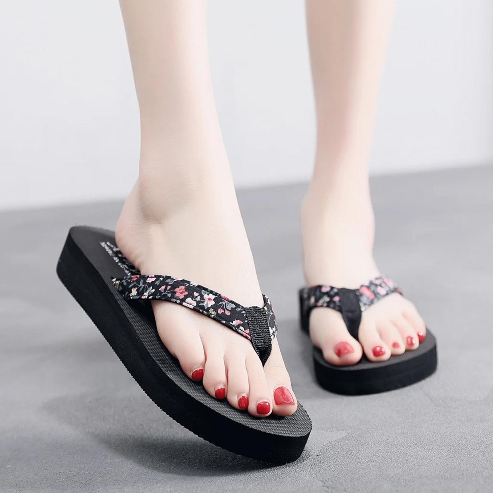 Women s Color Round Headed Thick Soled Fashionable Hollow Slippers 40 чорний
Women s Color Round Headed Thick Soled Fashionable Hollow Slippers 40 чорний