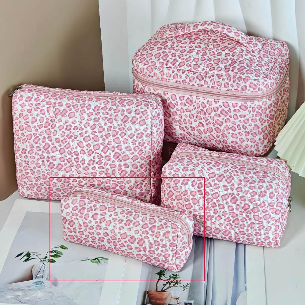 Ins Style Quilted Cotton Handheld Makeup Bag Large Capacity Zipper Closure Toiletry Bag Portable Leopard Print Handbag Gift
Ins Style Quilted Cotton Handheld Makeup Bag Large Capacity Zipper Closure Toiletry Bag Portable Leopard Print Handbag Gift