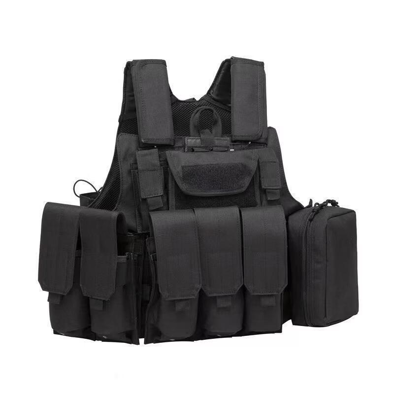 Tactical Camouflage Vest Set
Tactical Camouflage Vest Set