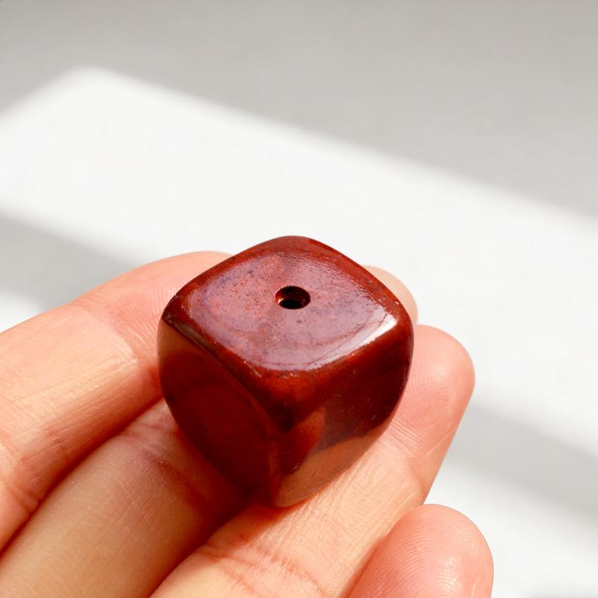 Crystal Agate Incense Holder - Natural Stone Square Base for Sticks Approx. 2x2 cm
Crystal Agate Incense Holder - Natural Stone Square Base for Sticks Approx. 2x2 cm