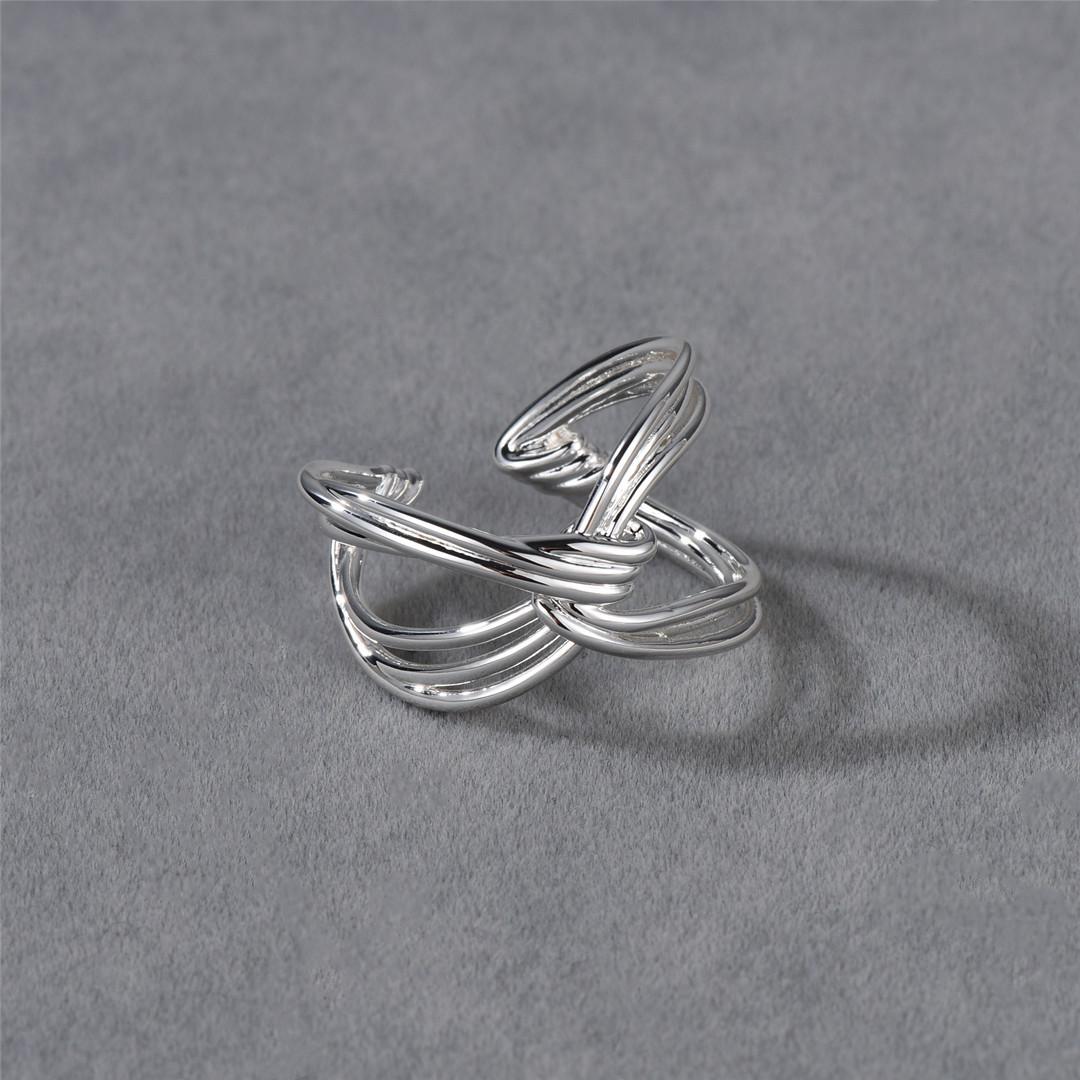 Niche Trendy Crossed Lines Irregular Knotted Cable Open Ring Style Commuter Essential Ring
Niche Trendy Crossed Lines Irregular Knotted Cable Open Ring Style Commuter Essential Ring