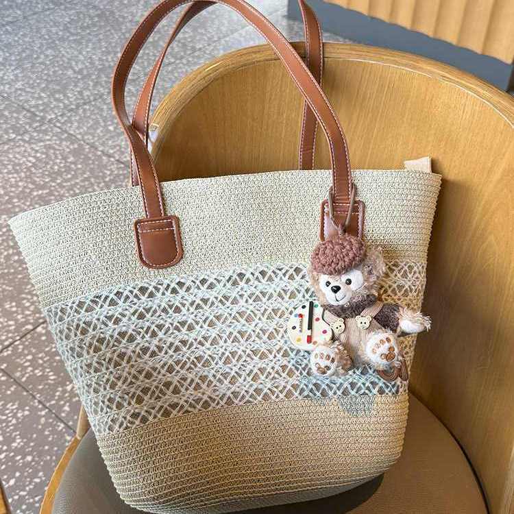 Beige Simple Hollow Out Tote Bag Women Straw Woven Large Capacity Shoulder Bag Ladies Fashion Casual Beach Vacation Tote Bag New 44x28x13cm бежевый
Beige Simple Hollow Out Tote Bag Women Straw Woven Large Capacity Shoulder Bag Ladies Fashion Casual Beach Vacation Tote Bag New 44x28x13cm бежевый